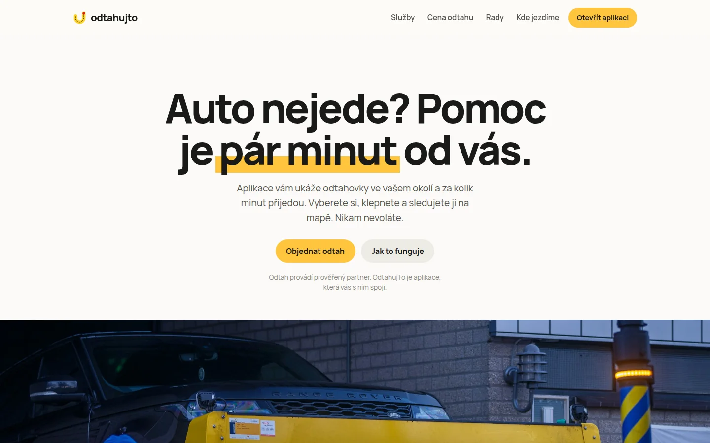 Domovská stránka aplikace OdtahujTo s objednáním odtahu